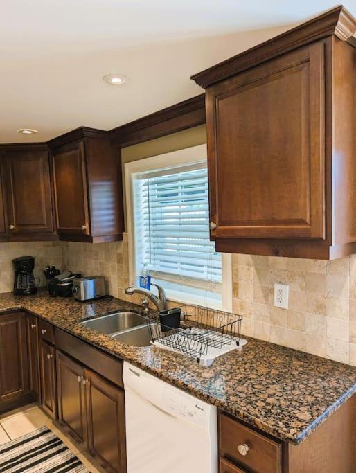 Vacation Home On Alligator Drive Woodmere Bagian luar foto